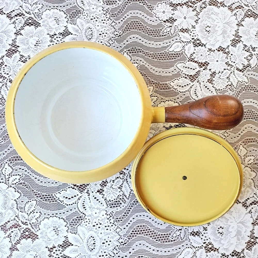 Vtg 60s MCM Mustard Yellow Enamel Fondue Pot w/ Lid Mod Dining Cookware Saucepan